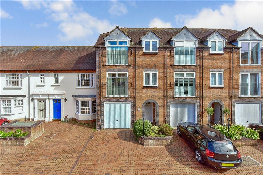 Property photo 3 of 12 Front New (Web)