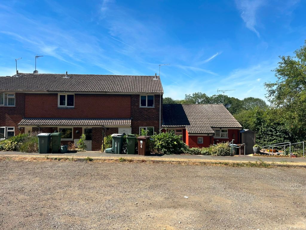 Property photo 1 of 5