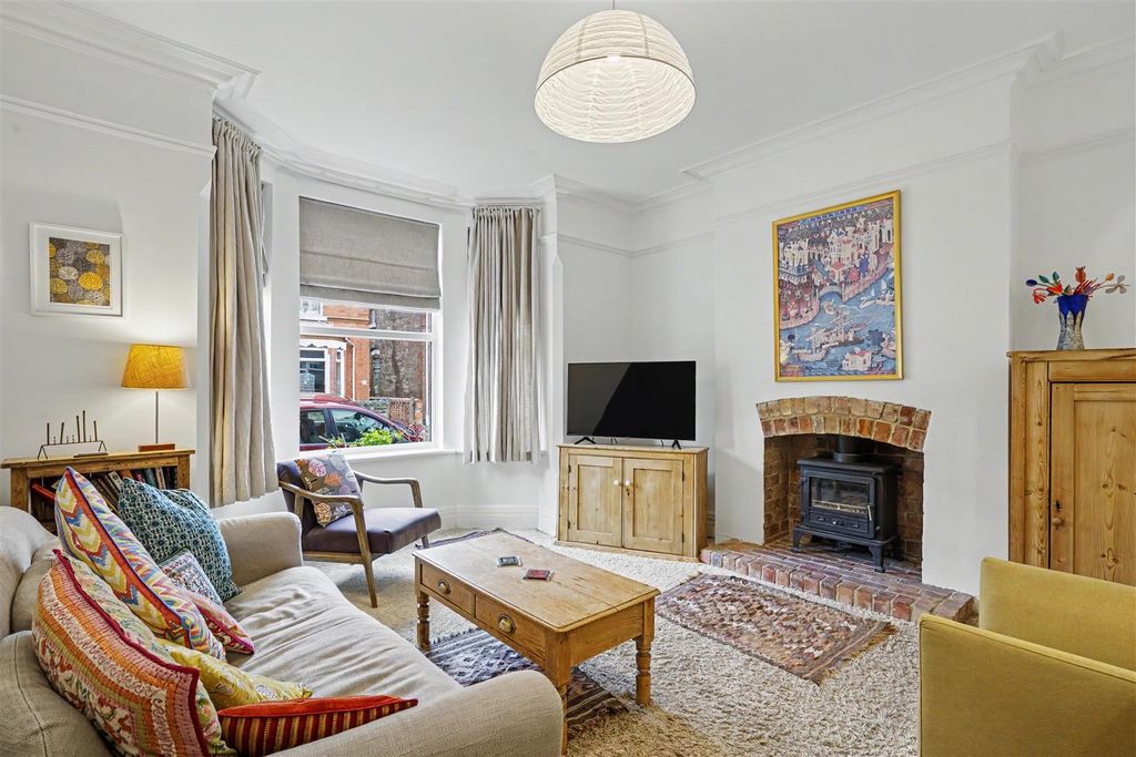 Property photo 2 of 28 Lounge 1_1.Jpeg