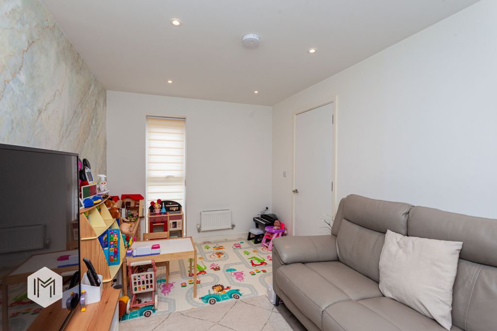 Property photo 3 of 25 Picture No. 07