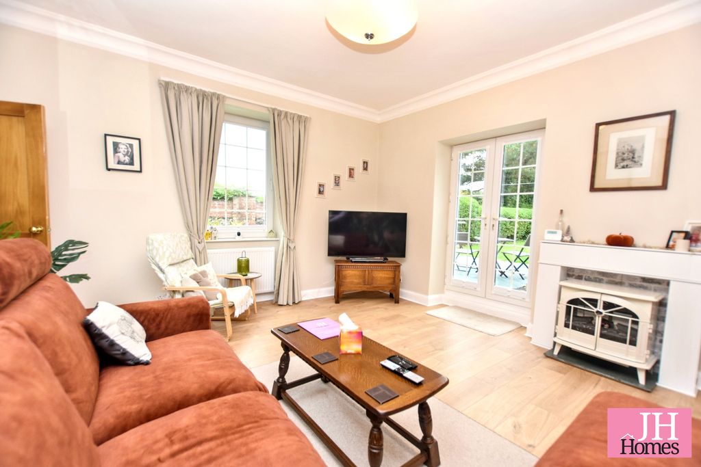 Property photo 3 of 23