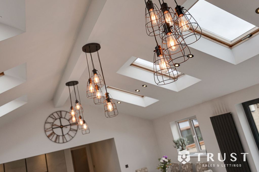 Additional image 15 of 4 bed detached bungalow for saleHall Park Avenue, Liversedge WF15