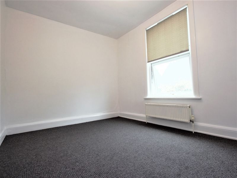 Property photo 2 of 11 Photo 3