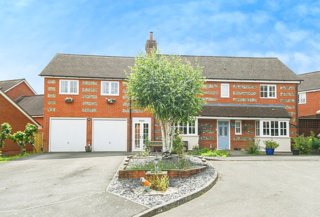 Property photo 1 of 17