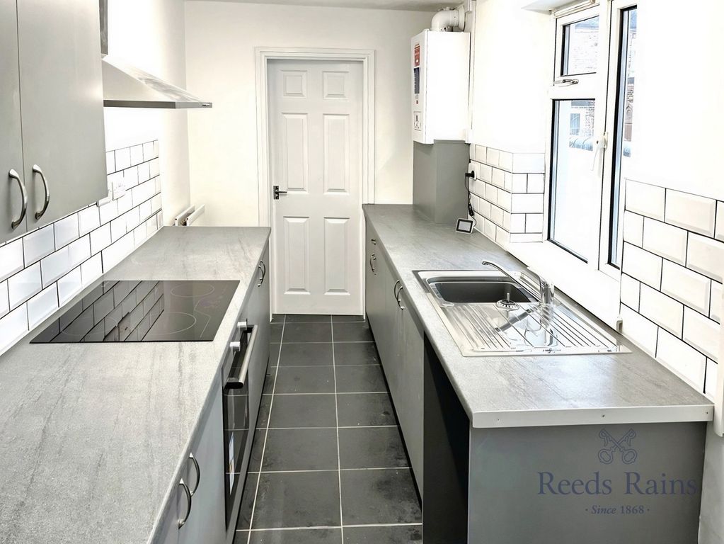 Property photo 3 of 10 Pbox-Img.Jpg