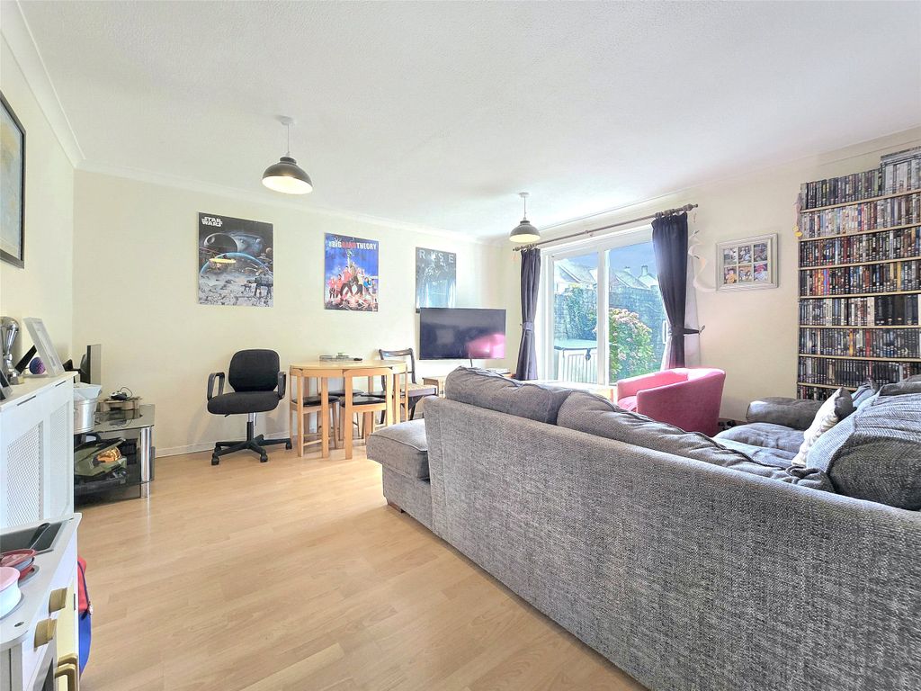 Property photo 2 of 12 2 - Picture No. 09