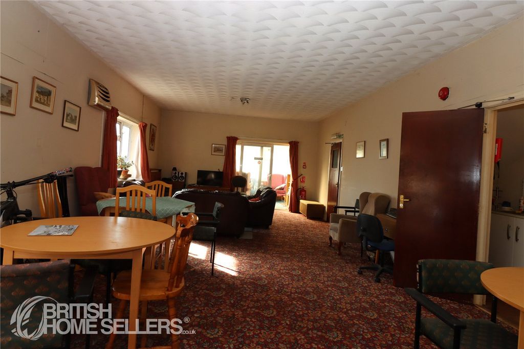 Property photo 3 of 18 Picture No. 13