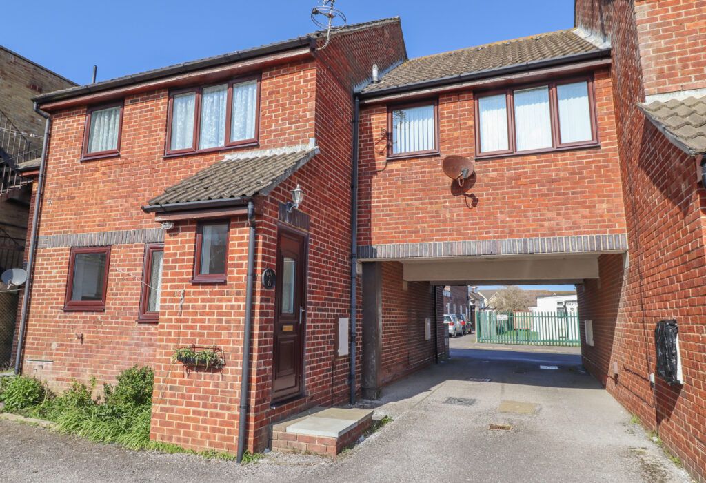 Property photo 1 of 6