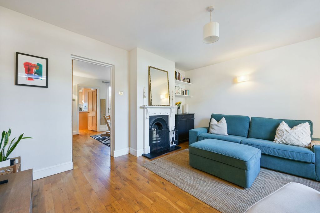 Property photo 2 of 14