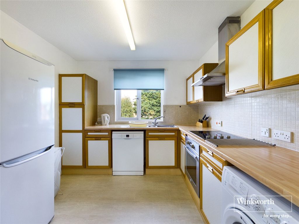 Property photo 3 of 9 Picture No. 18