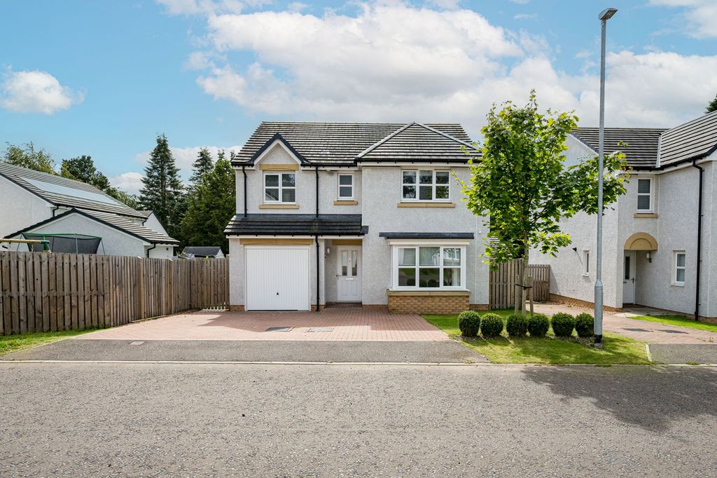 Property photo 1 of 24 External