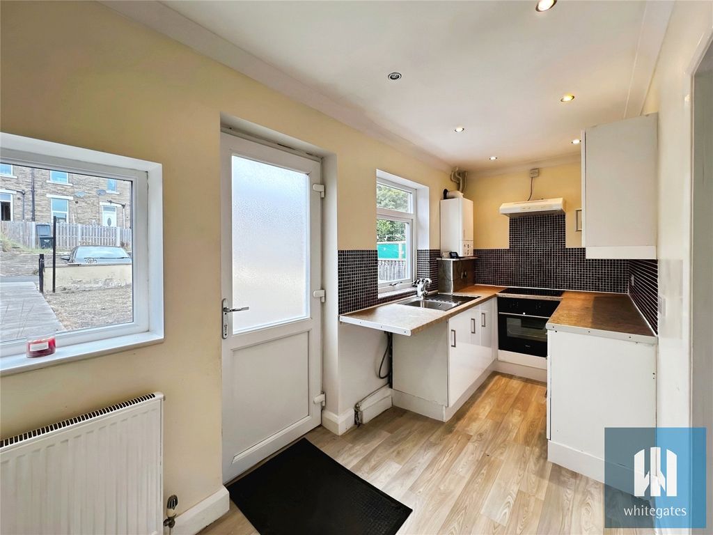 Property photo 3 of 12 Picture No. 02