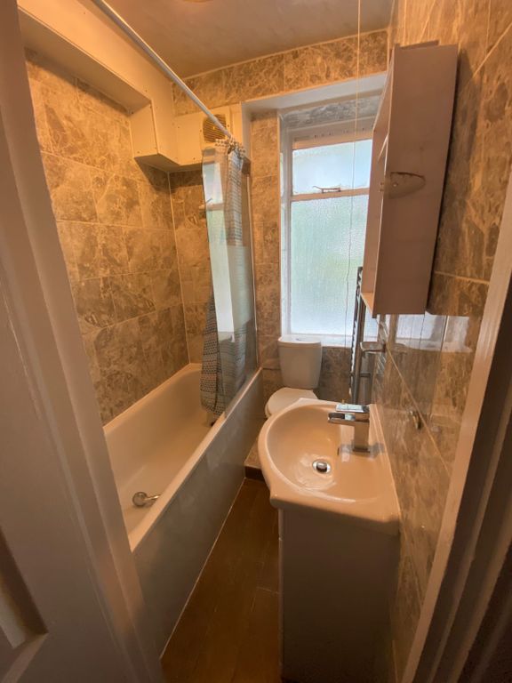 Property photo 1 of 4