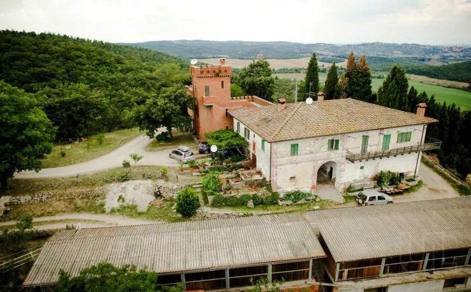Property photo 3 of 20