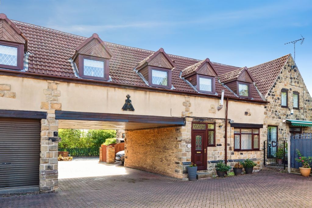 Property photo 1 of 16