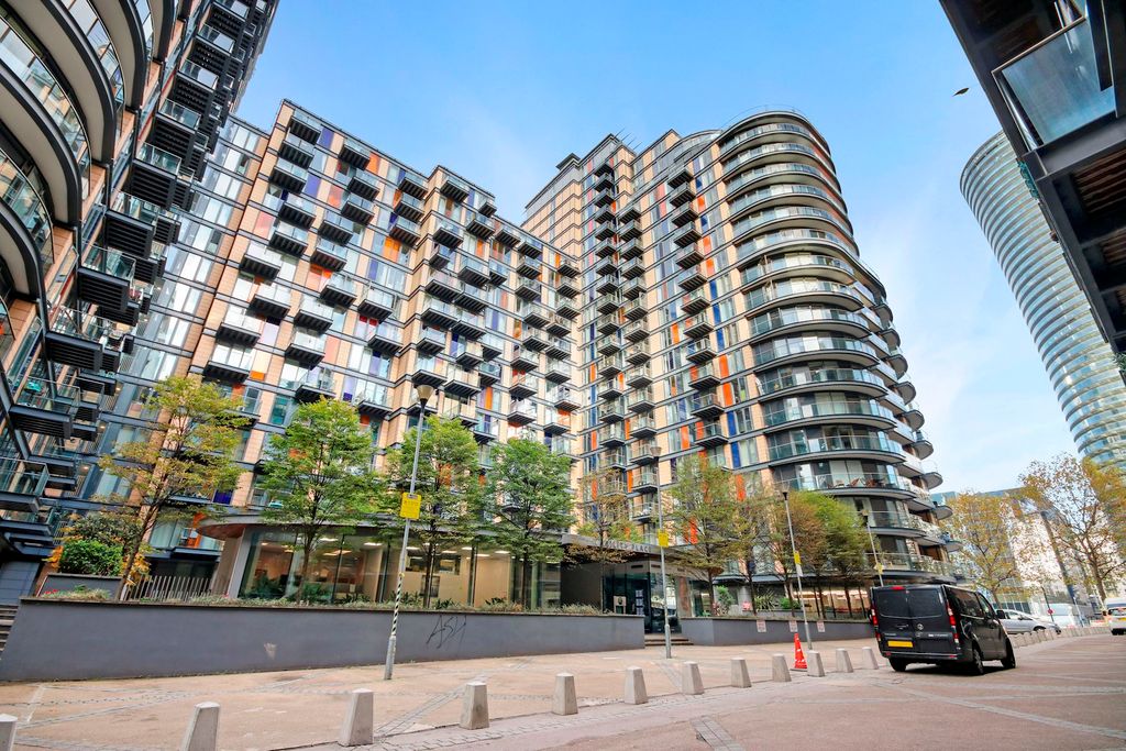 Property photo 2 of 9