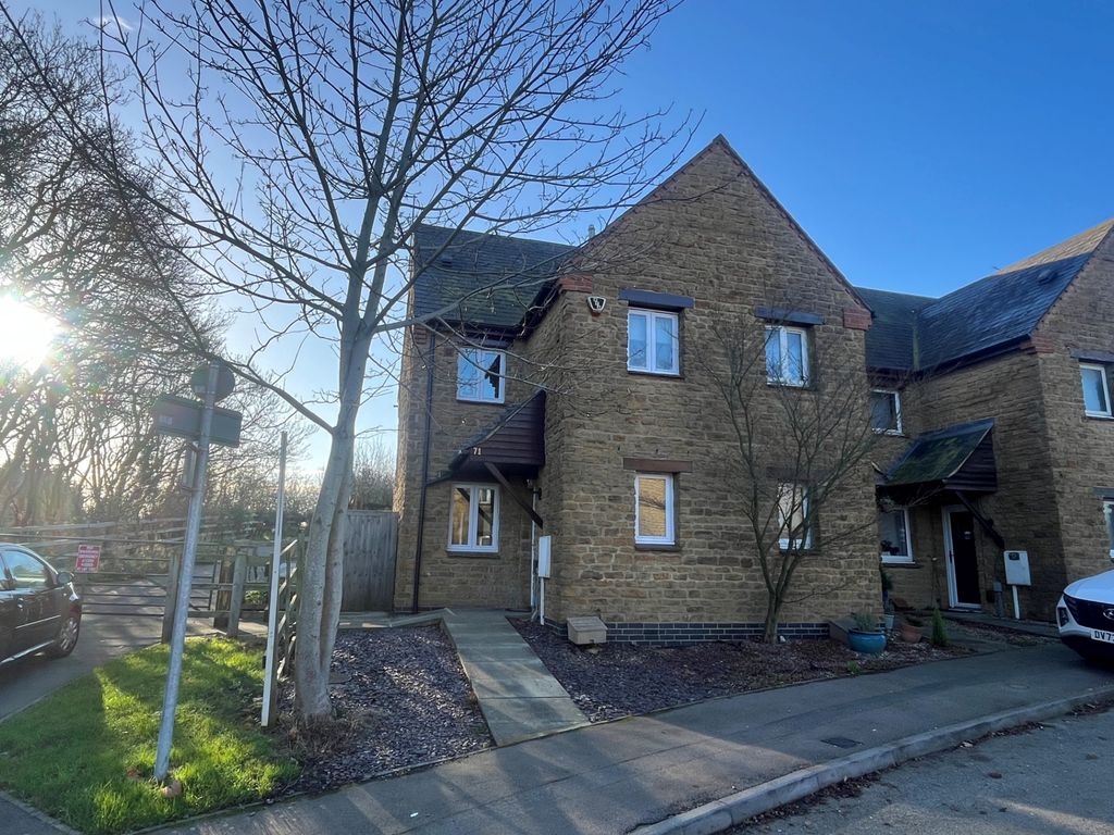 Property photo 1 of 12 Photo 10