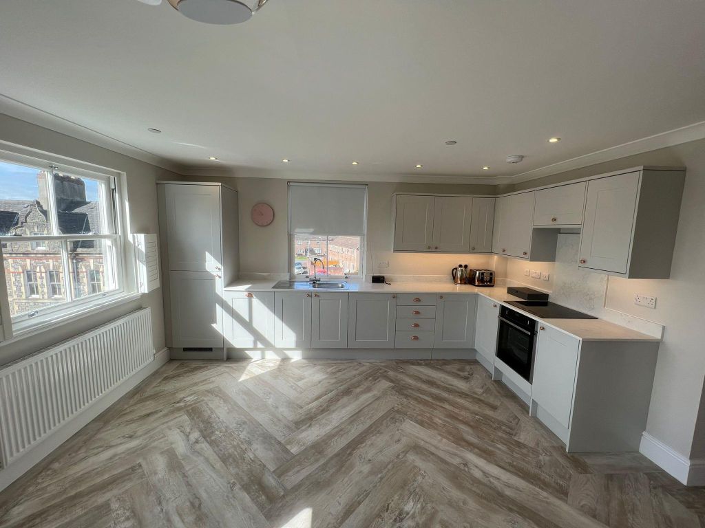 Property photo 2 of 5 Kitchen