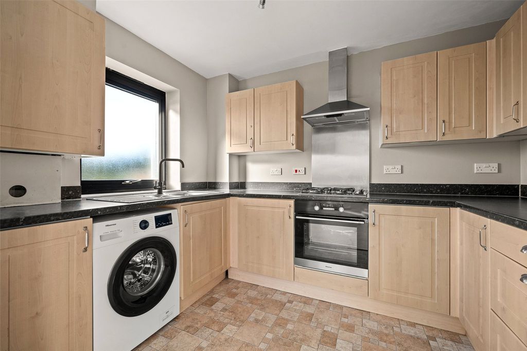 Property photo 3 of 9 Picture No. 06