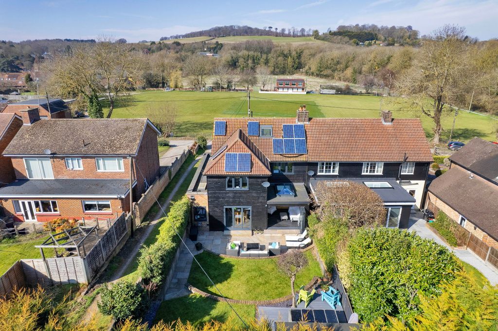 Property photo 3 of 47