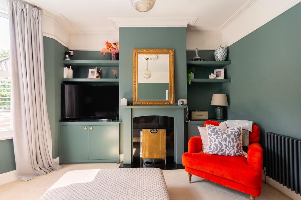 Property photo 3 of 36 0C3Rgk - Living Room A.Jpg