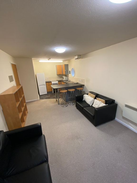 Property photo 2 of 7