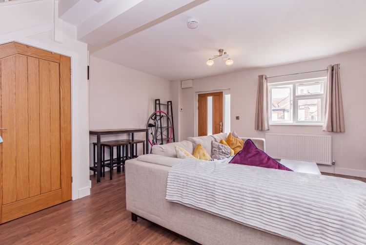 Property photo 3 of 7 335425