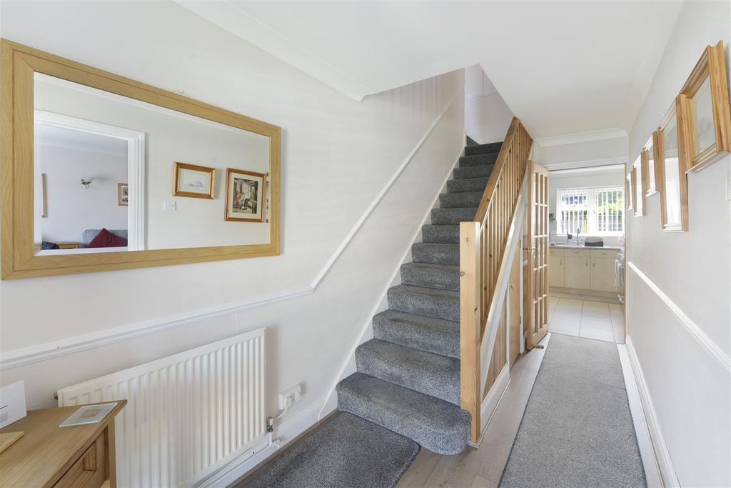 Property photo 2 of 18 1