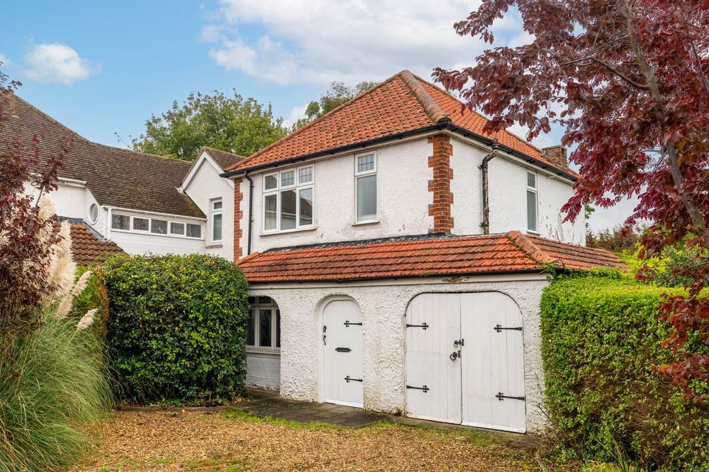 Property photo 1 of 20