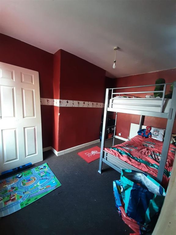 Property photo 2 of 9 Bedroom .Jpg