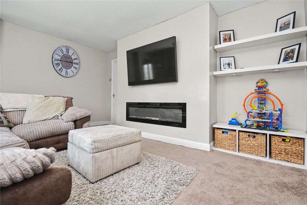 Property photo 2 of 18 Picture No. 08