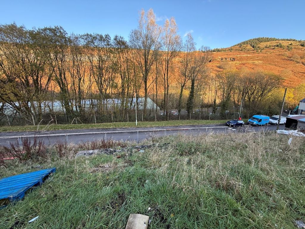 Property photo 2 of 21