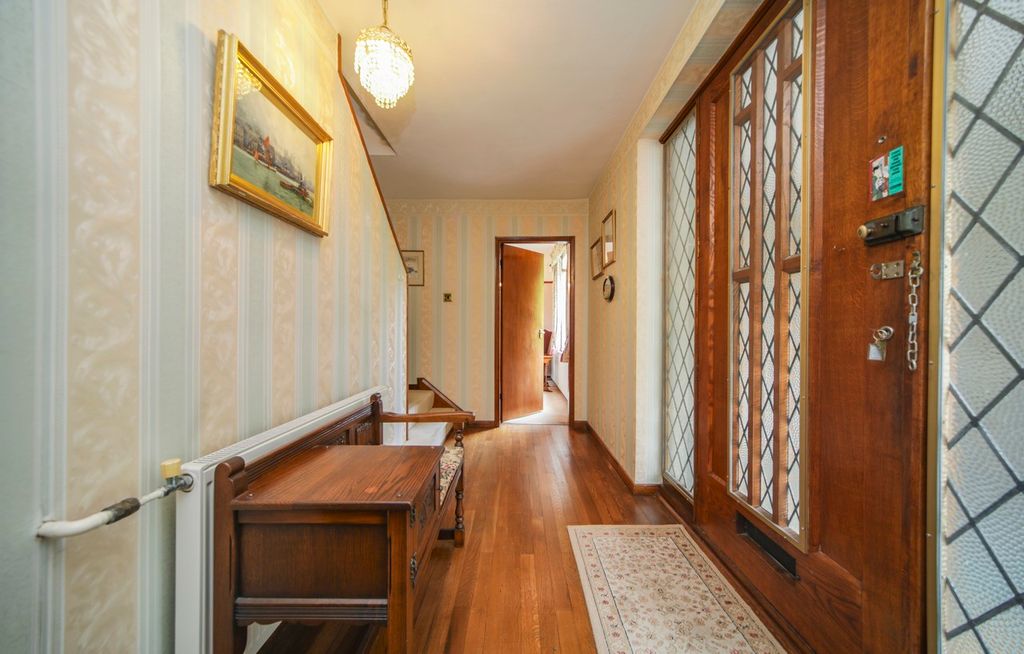 Property photo 2 of 23 9T5A1918