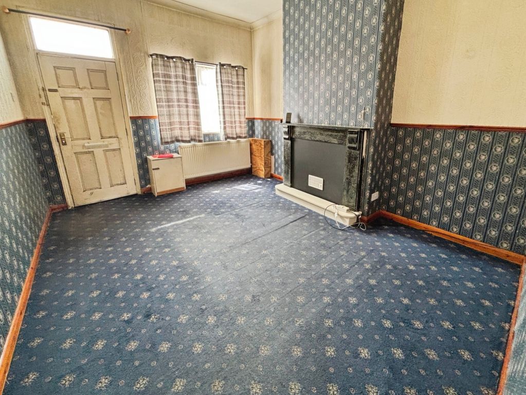 Property photo 3 of 9 Pbox-Img.Jpeg