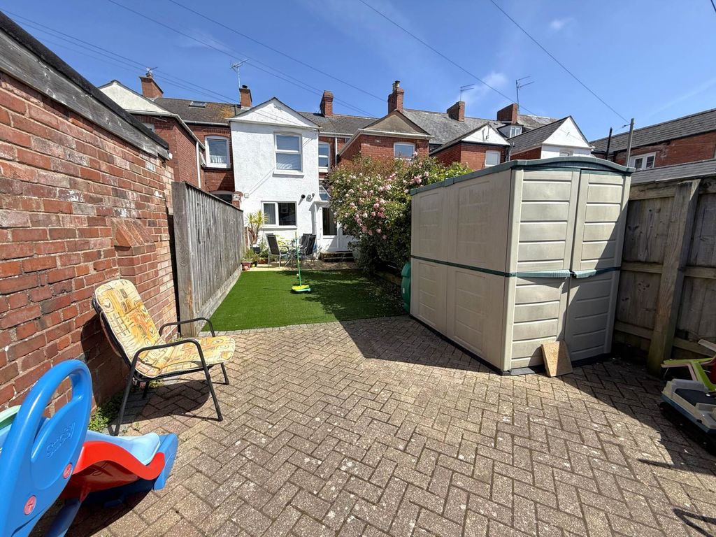 Property photo 3 of 15