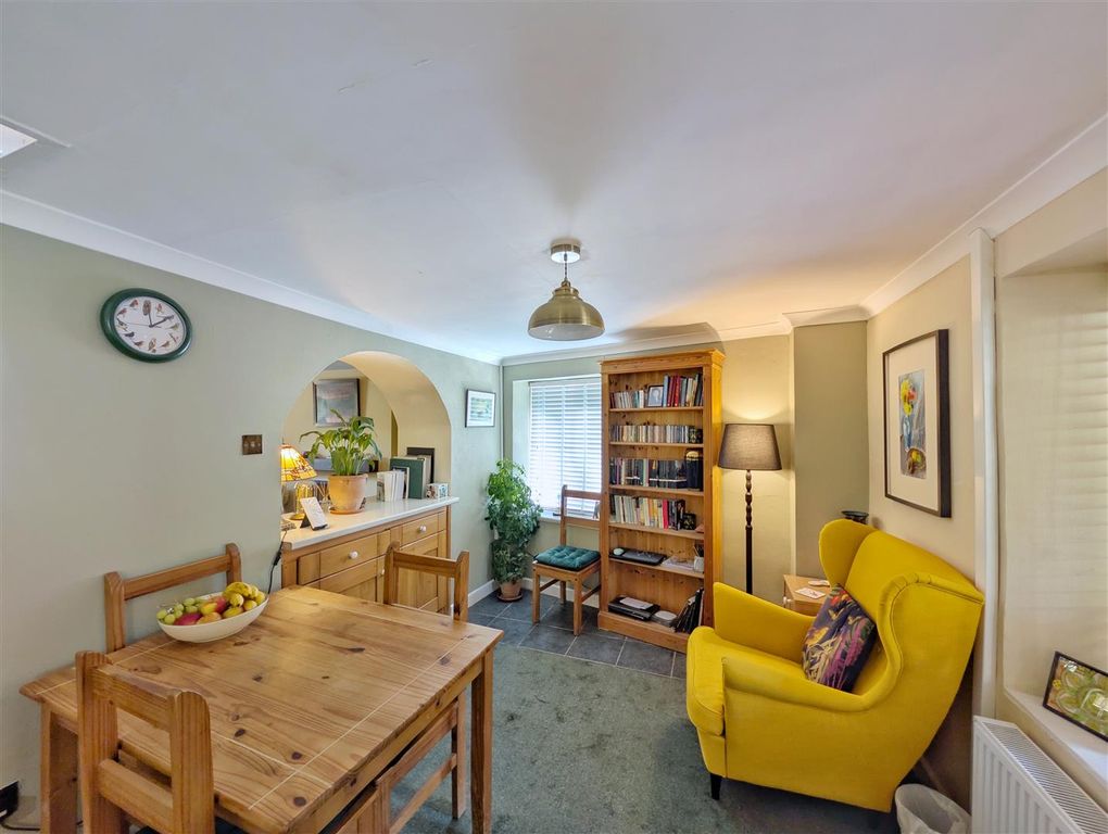 Property photo 3 of 19