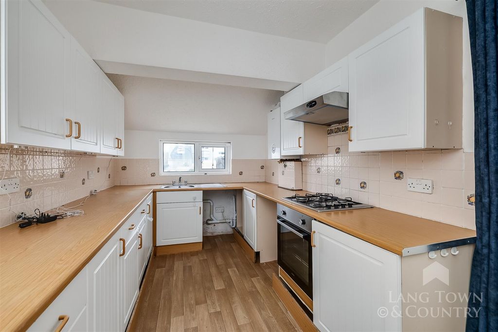 Property photo 2 of 12 0030.Jpg