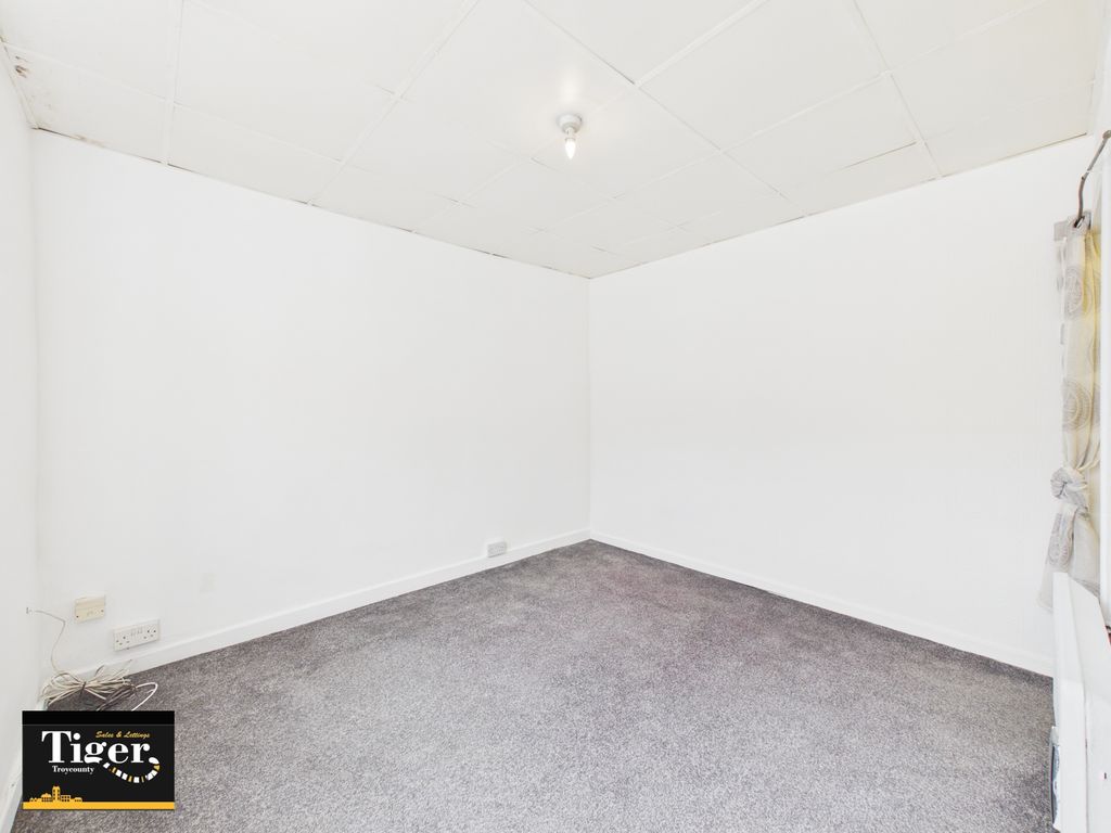 Property photo 2 of 9 Cam03440G0-Pr0660-Still006