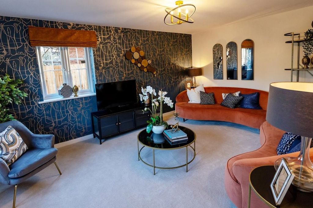 Property photo 3 of 8