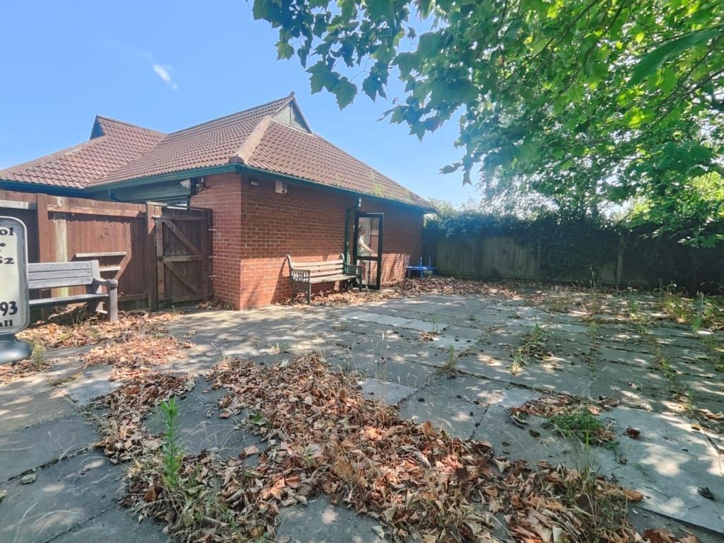 Property photo 3 of 13