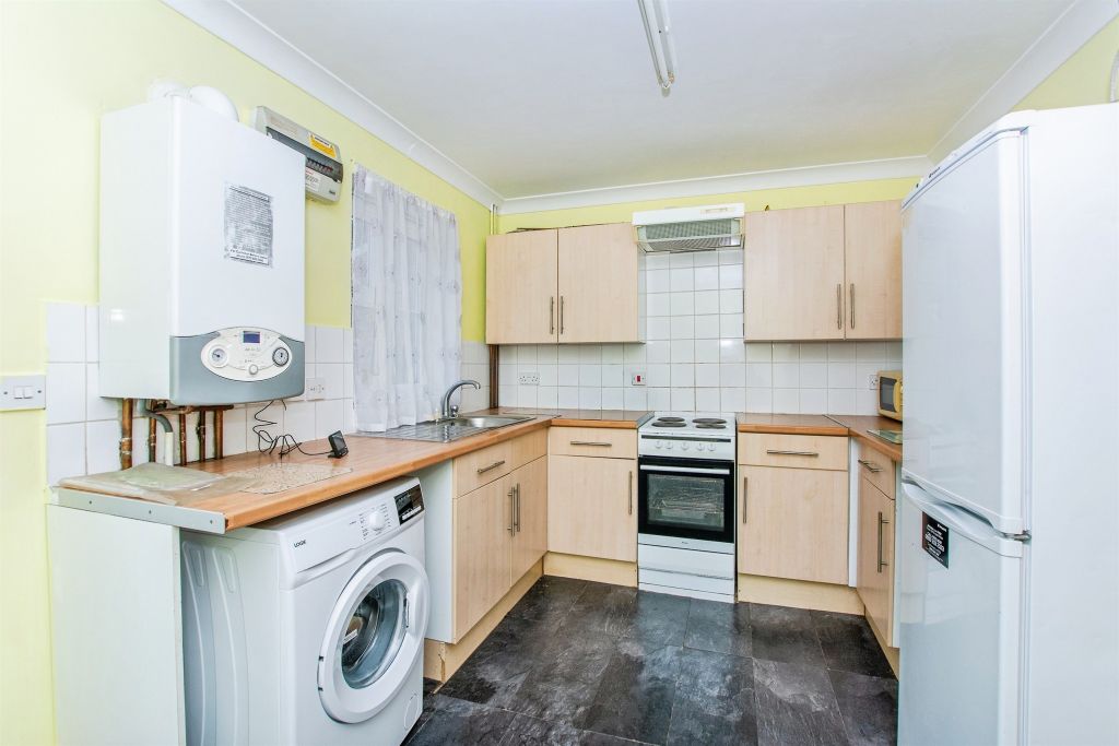 Property photo 2 of 17