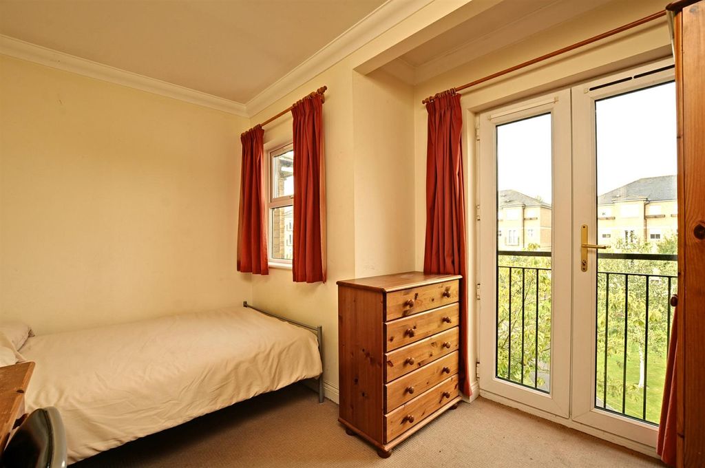 Property photo 2 of 6