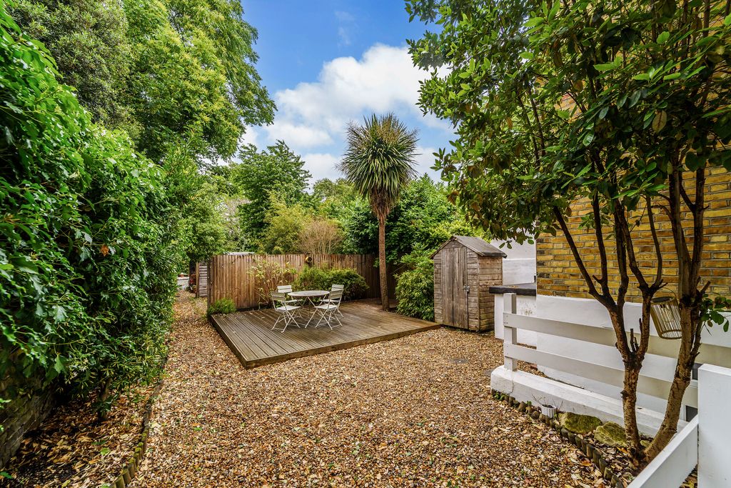 Property photo 2 of 9