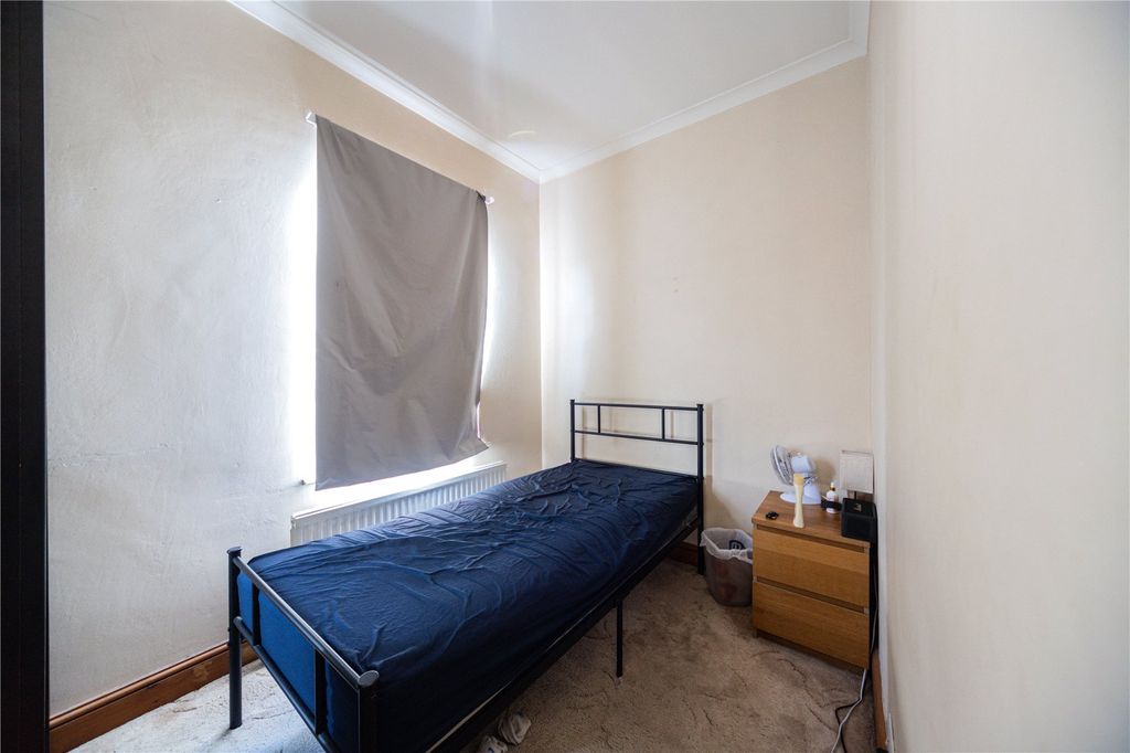 Property photo 3 of 8 Picture No. 06