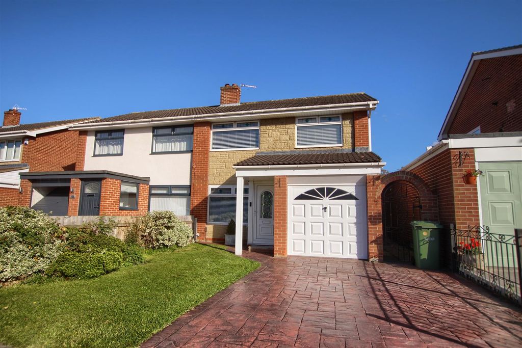 Property photo 1 of 12 cd1.Jpg