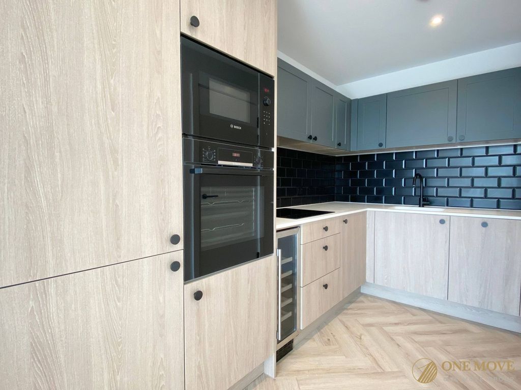Property photo 2 of 33