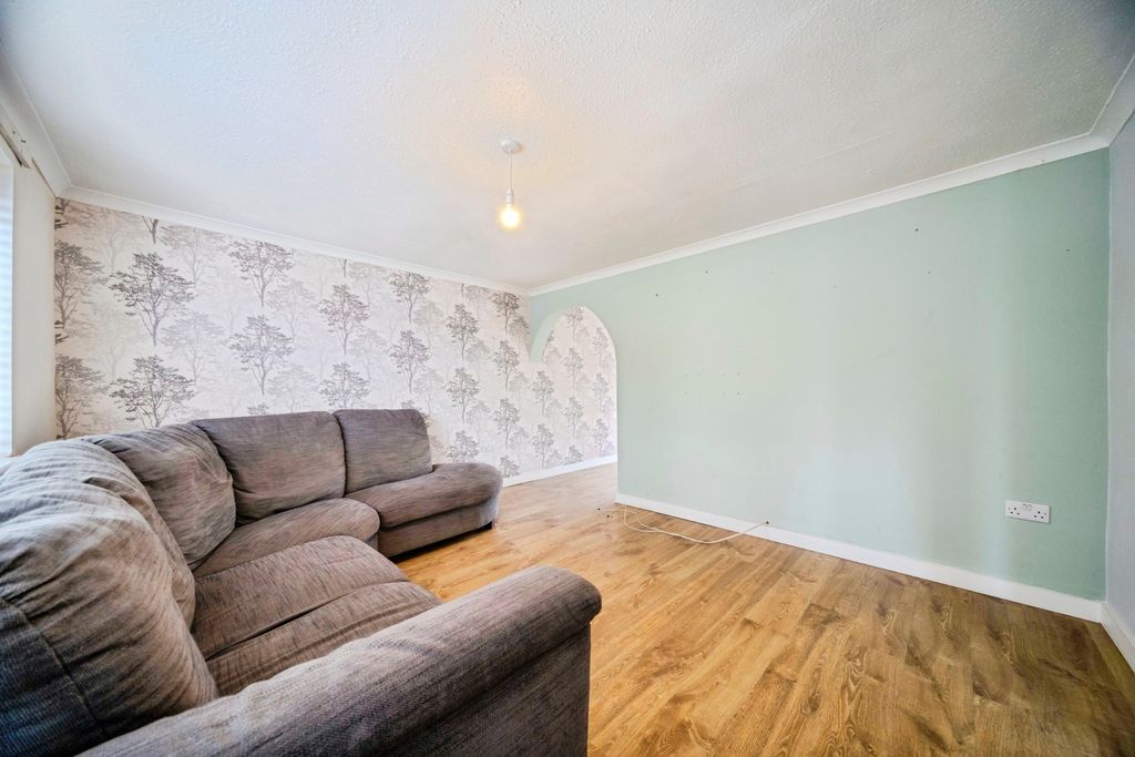 Property photo 3 of 14 Pbox-Img.Jpg