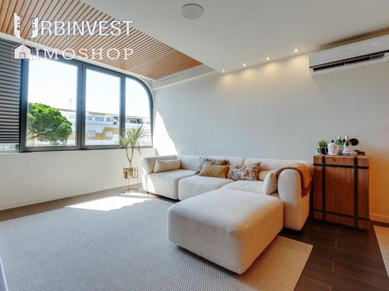 Property photo 2 of 45