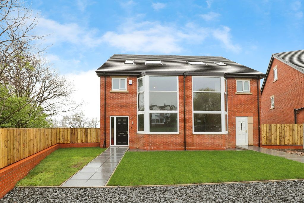 Property photo 1 of 34