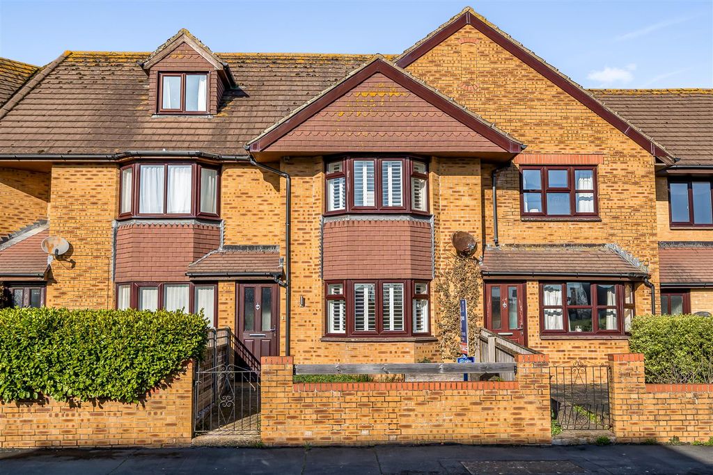 Property photo 1 of 19 1407159-1-6983541043F16.Jpg